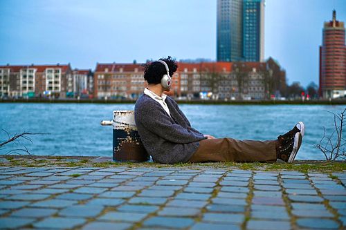 Hello, I am Juni Simpson Serrano. A portrait and event photographer based in Toronto, Ontario.