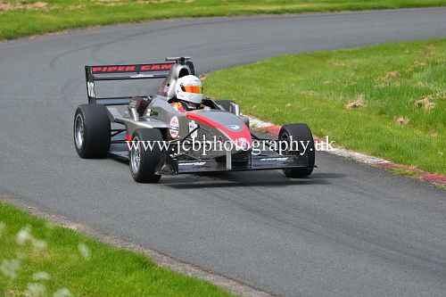 Van Dieman RF02FX  Andrew Colbourne