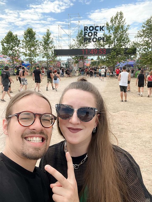 SPOJUJE N&Aacute;S L&Aacute;SKA K UMĚN&Iacute; A HUDBĚ