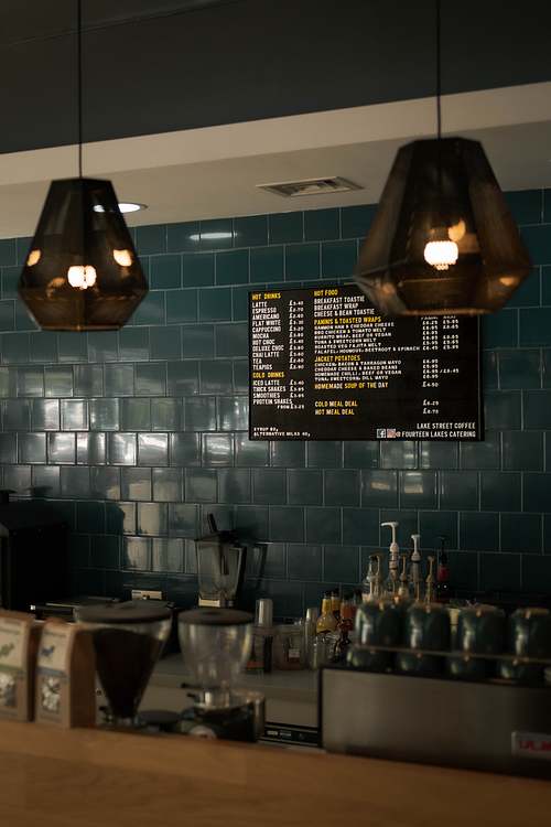 Service-Based Businesses &middot; Wix / Squarespace &mdash; &pound;720