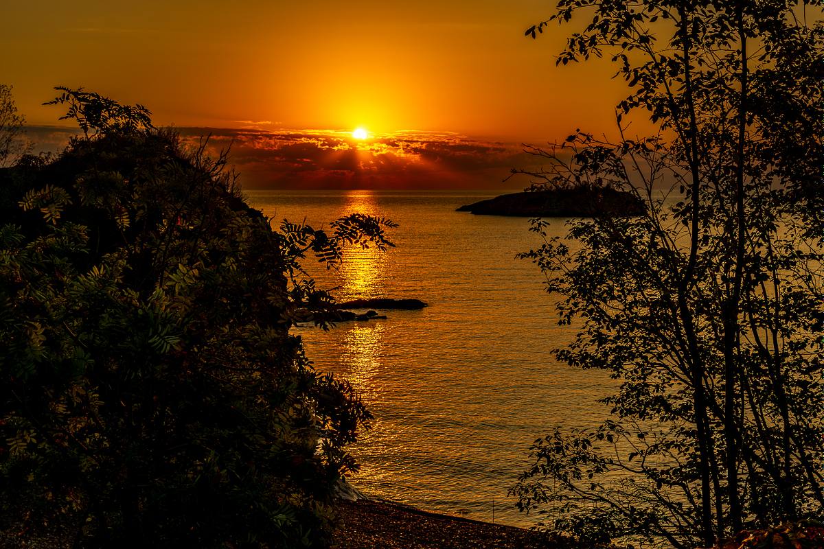 Lake Superior Sunrise after the Storm _ Minnesota North Shore