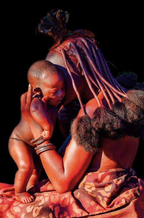 Portrait d'une femme et son enfant Imbas de Namibie