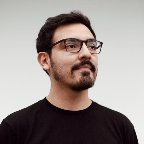 Ismael  e-commerce store owner