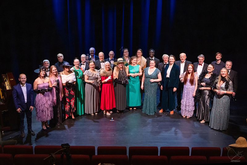 OperaKysten: Hummer og kanari 2025. (Hugs å tagge @ceciliamphotography ved publisering)