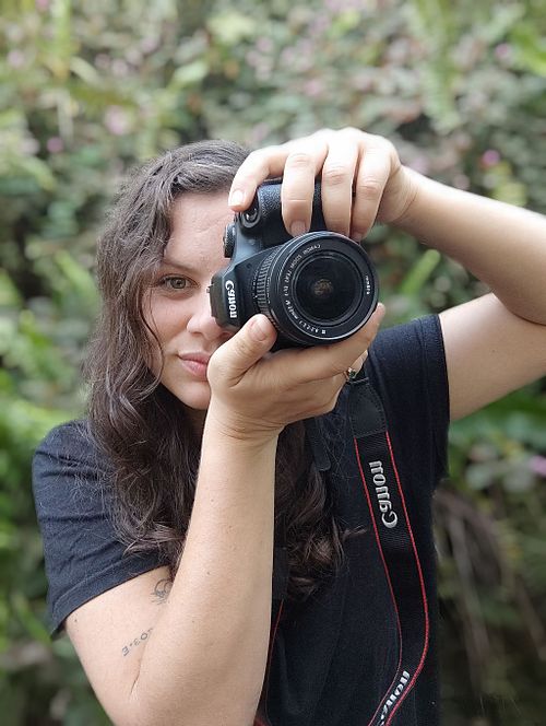 I am Tia Stone. I am a photographer based in Hillcrest, KZN. I would love to capture your unique moments.