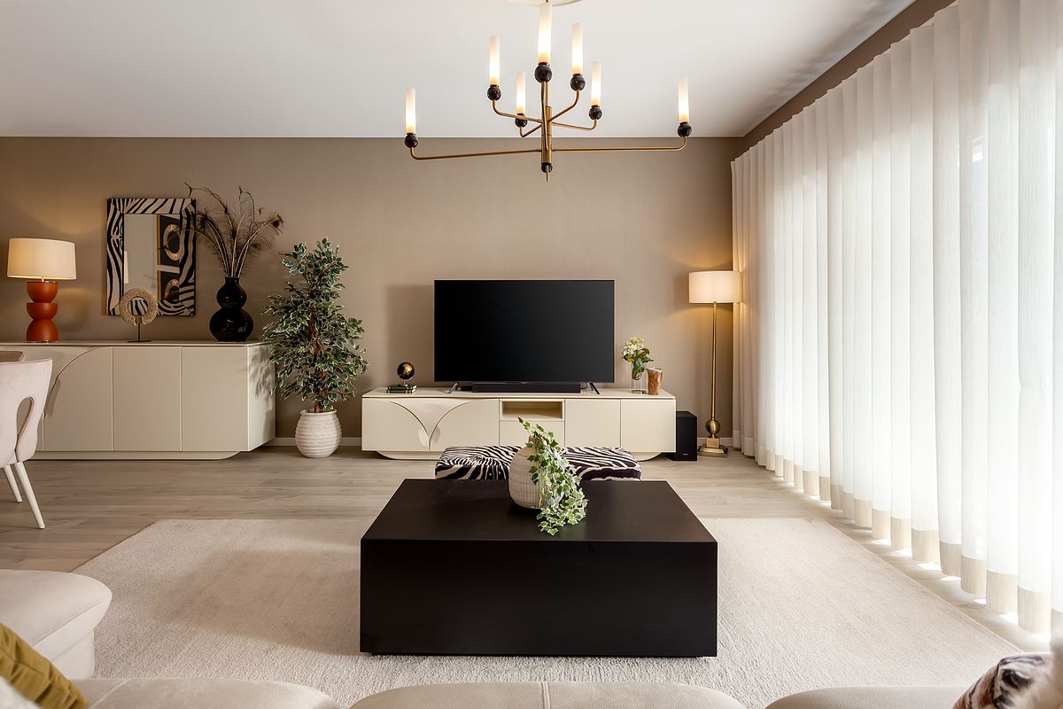 Fotografia de no Apartamento Montijo, destacando a decora&ccedil;&atilde;o com Estilo Africano.