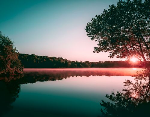 paysage cinématique lumière dorée – Azur Visual