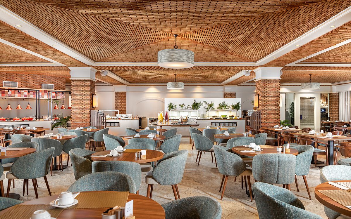 Fotografia de no Grande Real Santa Eulália Resort Hotel & Spa, ideal para marketing hoteleiro.