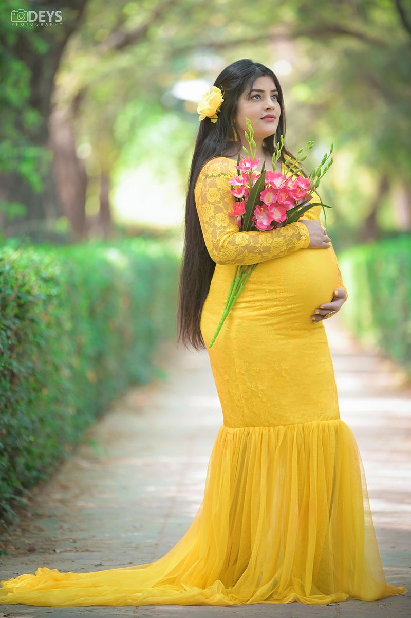 DP012 - Yellow Net Gown