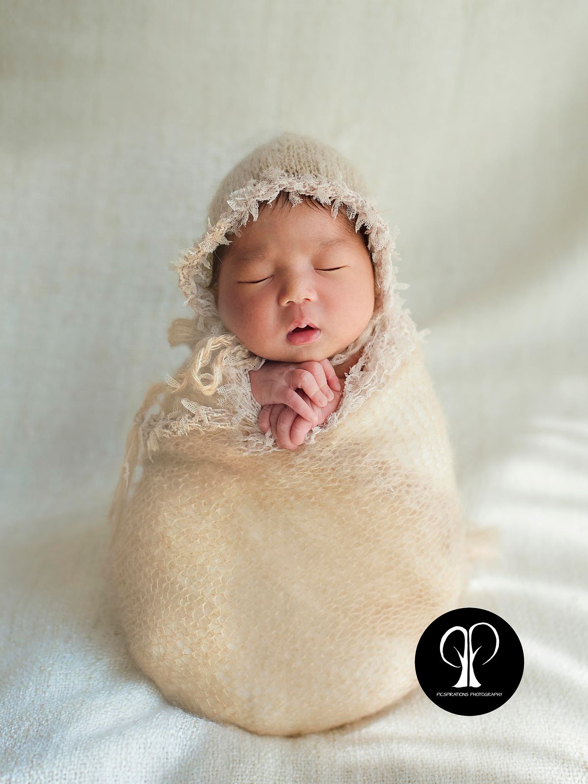Newborn Photography - Picspirations Photography (50)