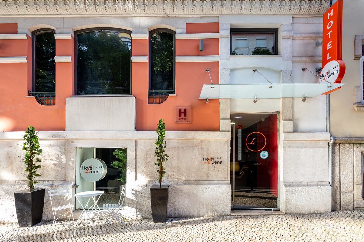 HOTEL LUENA Detalhe Fachada