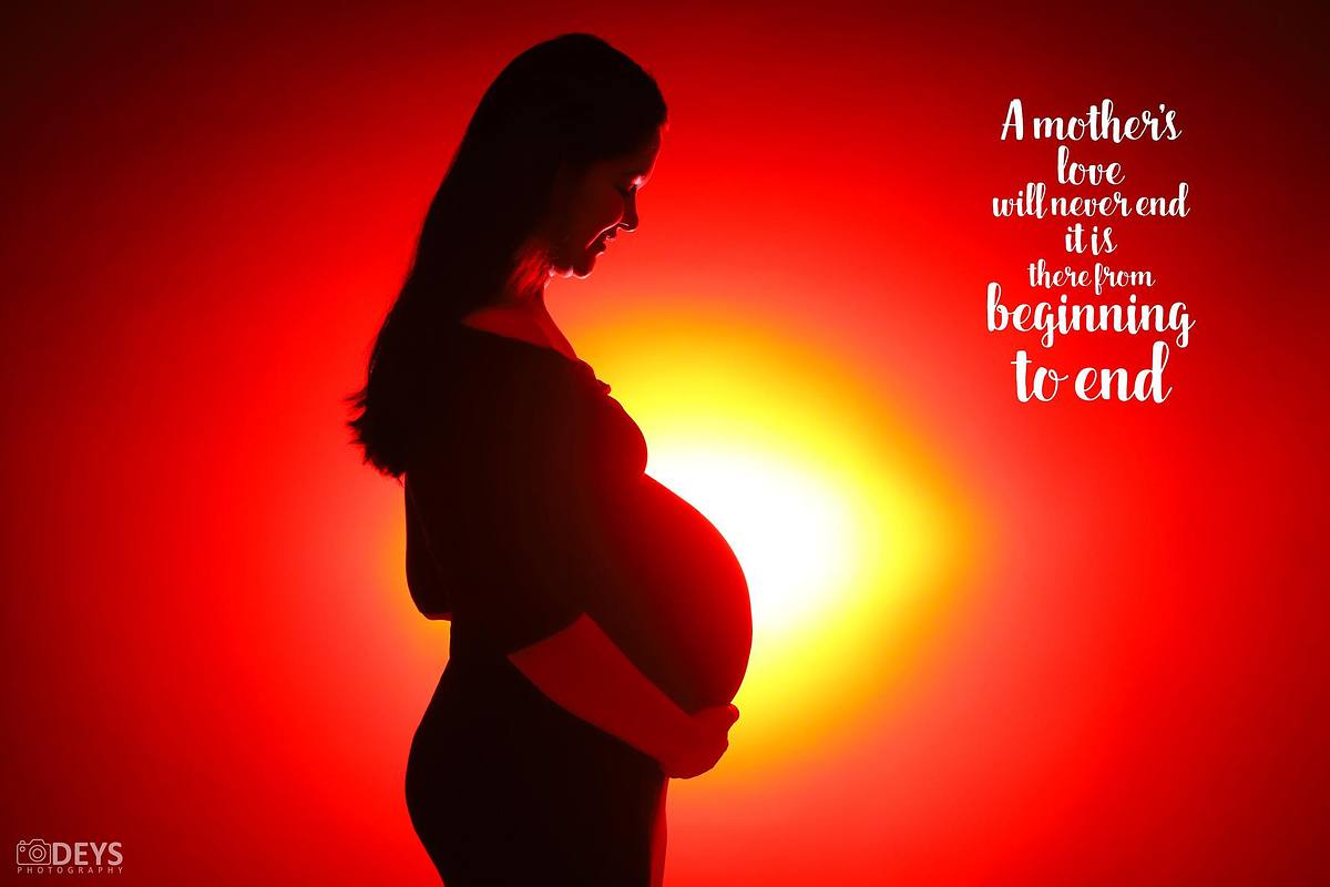Silhouette pregnant women photoshoot in Delhi