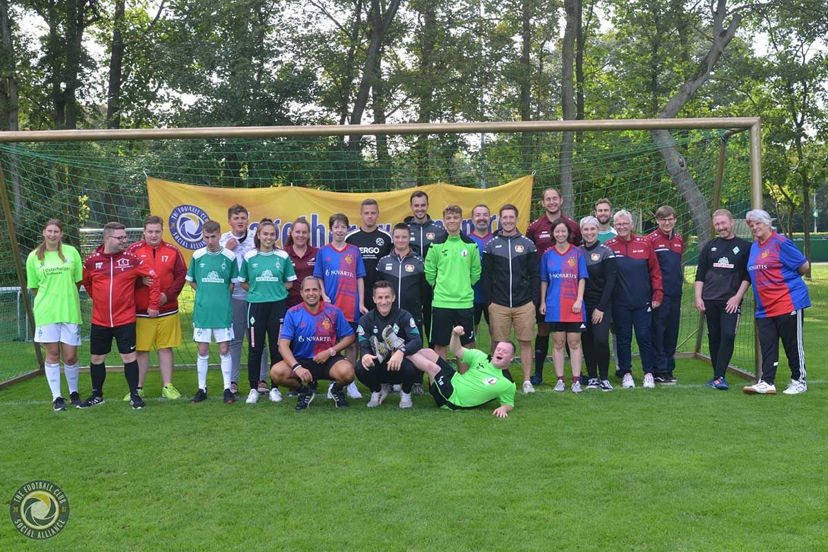 Trainingseinheit mit Förderklasse durch Inga und Jan