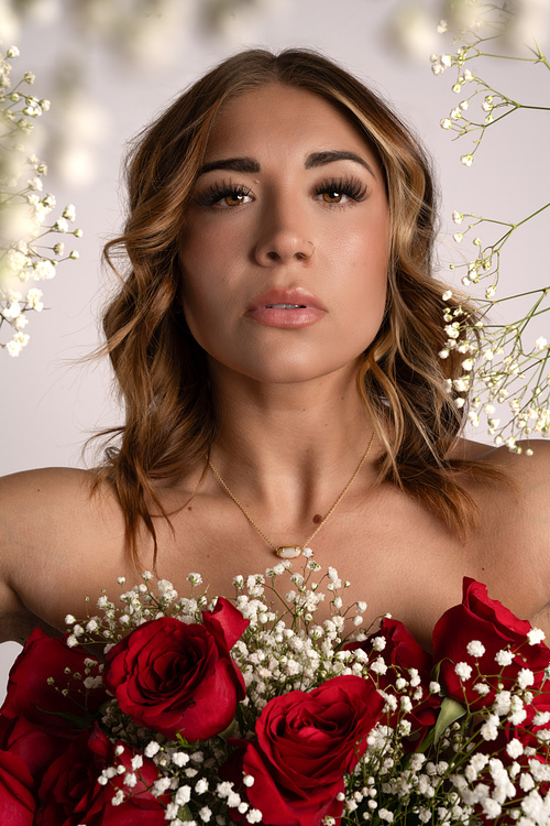 Mastering Studio Portrait Photography: Lighting, Posing & Creativity
