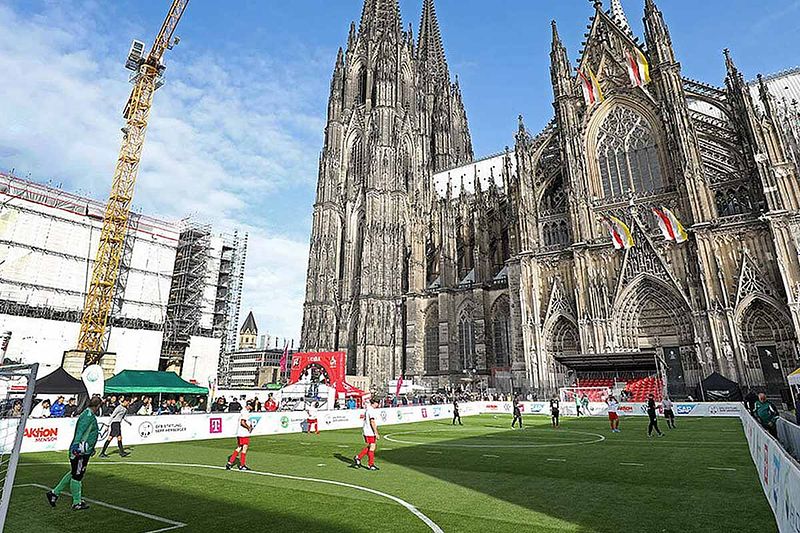 Sepp-Herberger-Stiftung: Begeisternde Premiere im Herzen Kölns