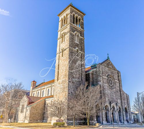 An image of Saint Martins de Porres Catholic church in Toledo, Ohio