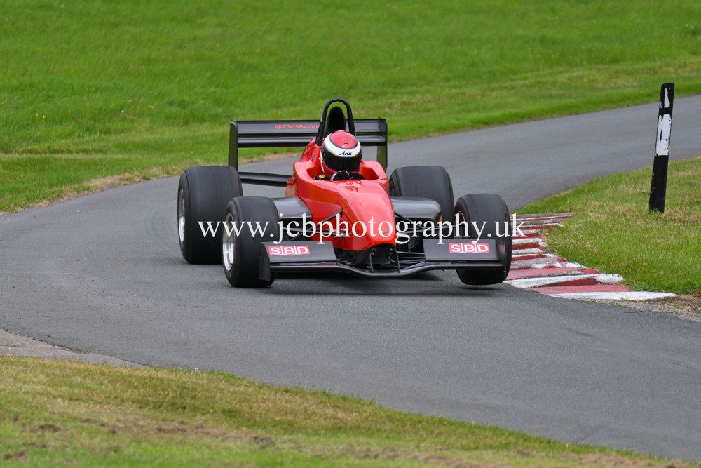 OMS 28XD driven by Harry Pick