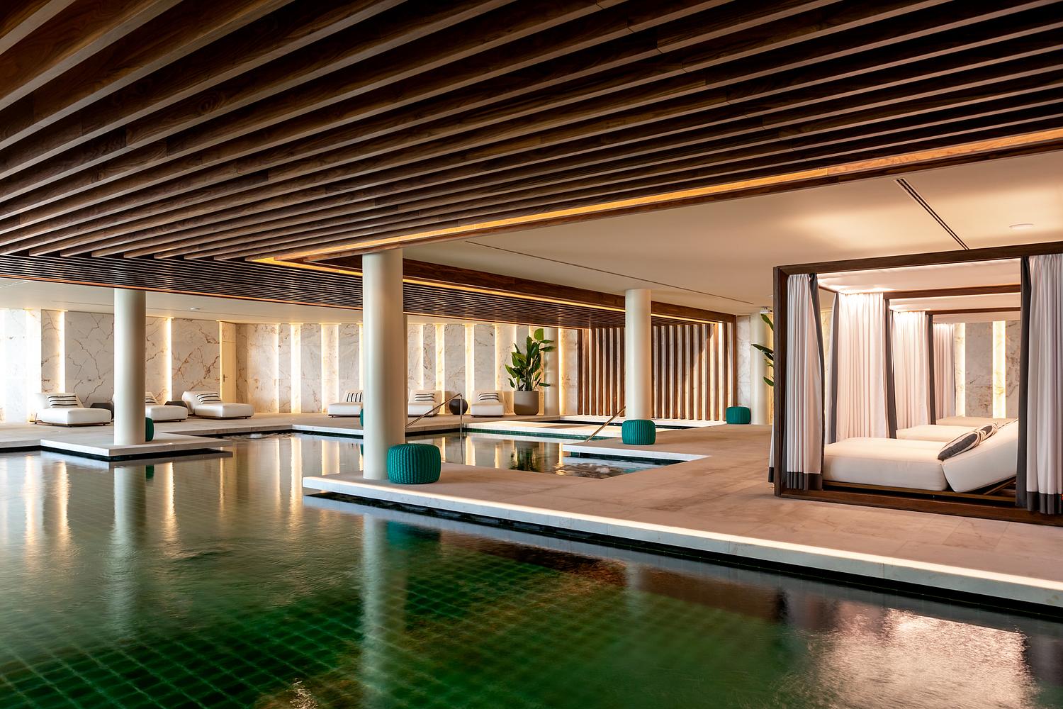 Fotografia de Piscina Interior Luxo em Lisboa - Fotografia de Interiores