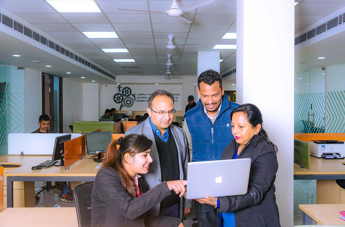 Professional headshot, portrait, and group photo for corporate and personal branding.