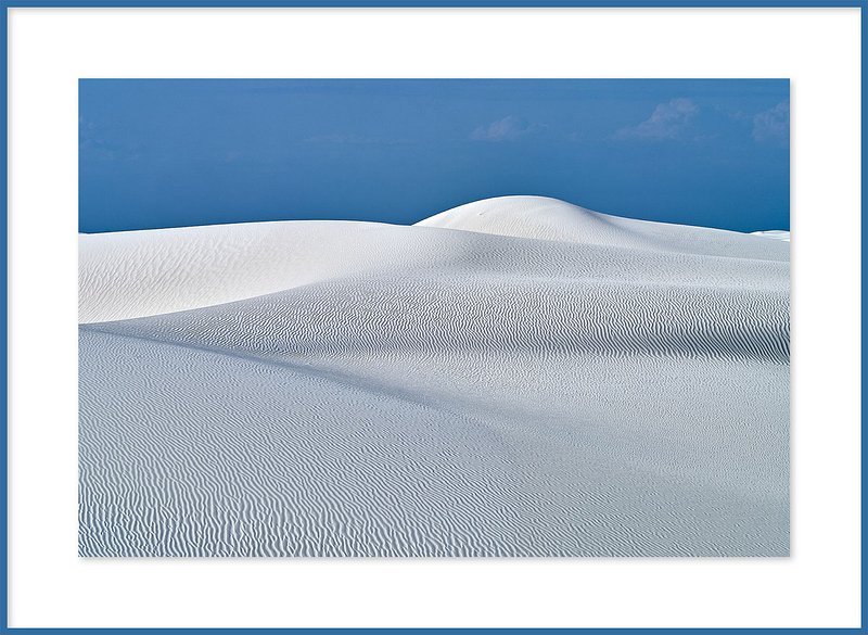 Gipsen Golven onder een Kobaltkoepel