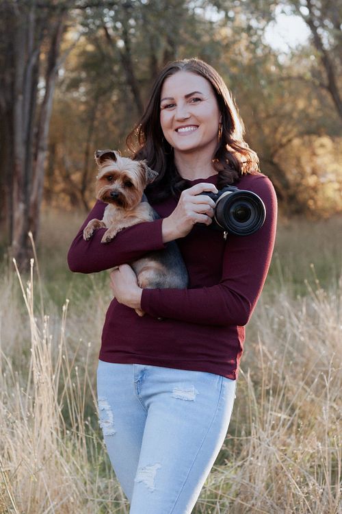 Hello, I’m Kate Hulsey! An Idaho Portrait Photographer for Seniors, Pets & Athletes.