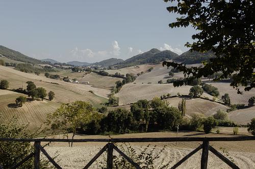 Matrimonio destination wedding La Cerbara colline Pesaro fotografie eleganti
