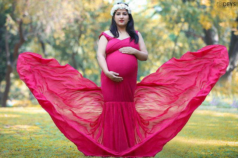 DP001 - Red Wine Body Fit Maternity Gown