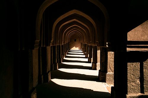 tourist place, shadows, highlights, Archealogical Park