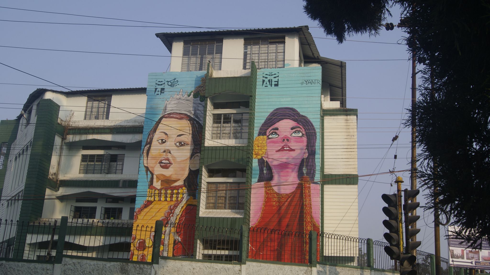 Yantr Street Art