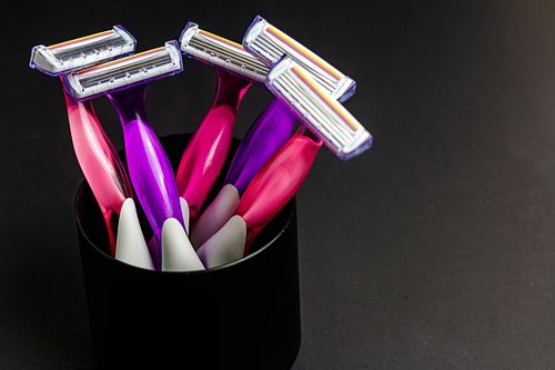 colorful razors