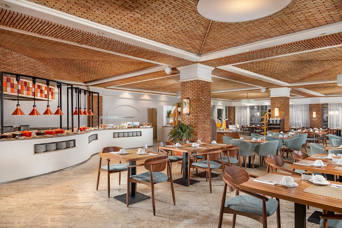 Fotografia de no Grande Real Santa Eul&aacute;lia Resort Hotel & Spa, ideal para marketing hoteleiro.