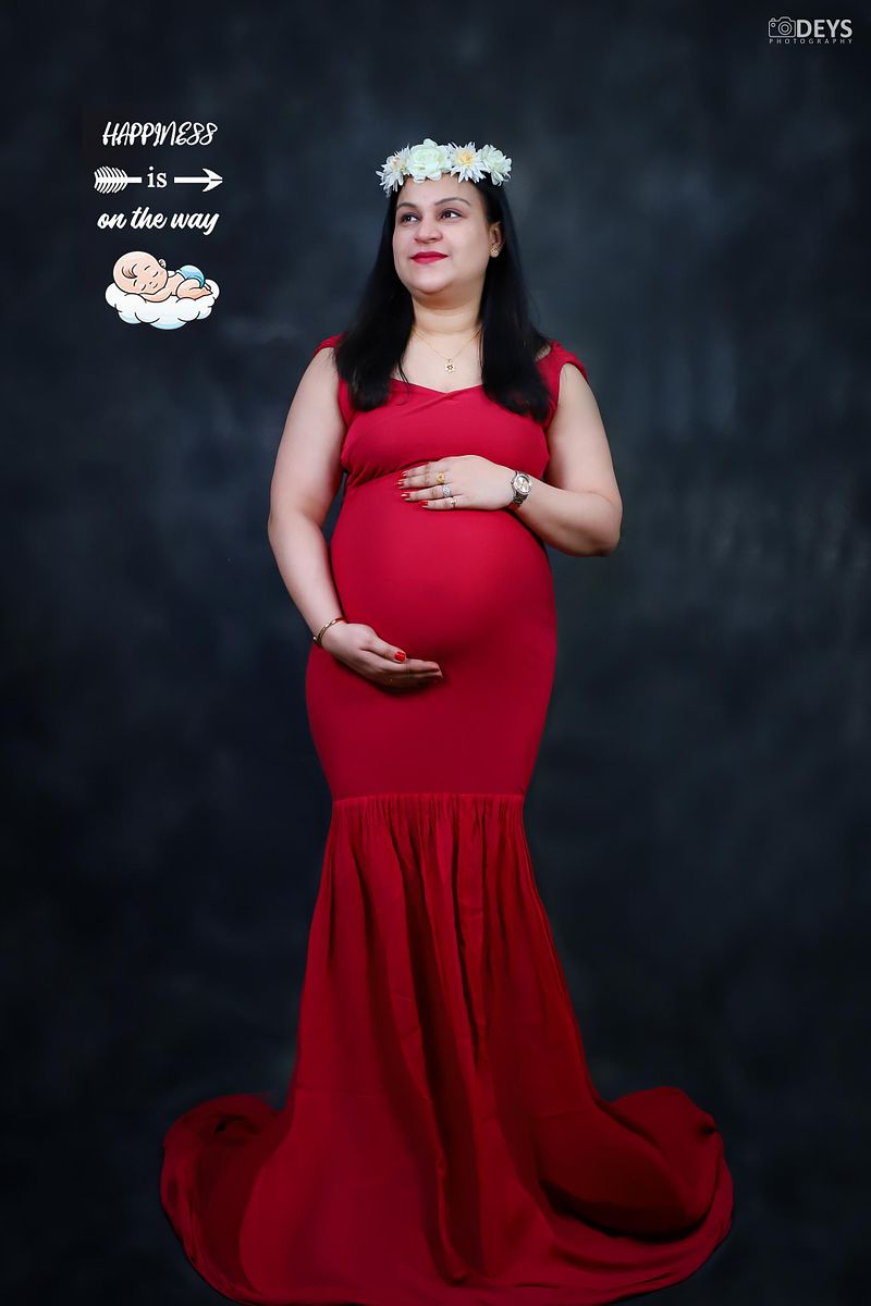 DP001 - Red Wine Body Fit Maternity Gown