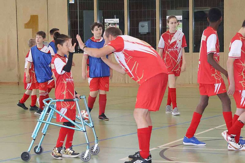 Wenn Spieler im Fußball stehen bleiben oder sich nicht trauen – was wirklich hilft