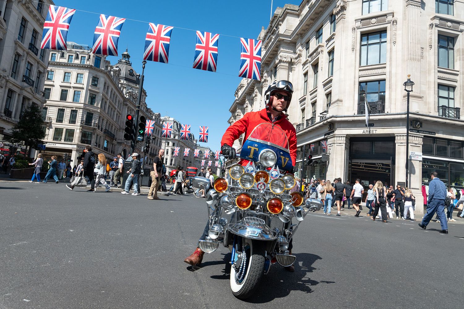 Buckingham Palace Scooter Run, Carnaby Street, London, UK