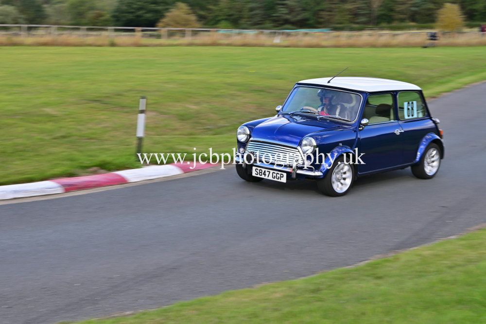 Rover Mini John Cooper S MPI driven by Chris Petite