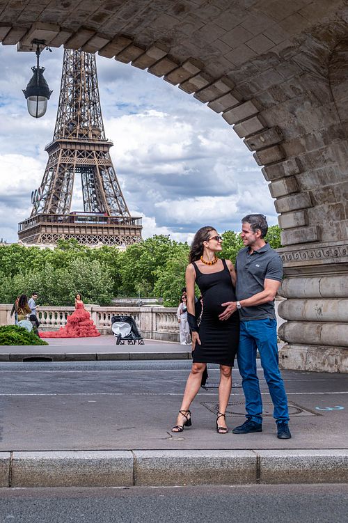 gestante-paris-sonho-maternidade-fernando-nobre-torre-eiffel