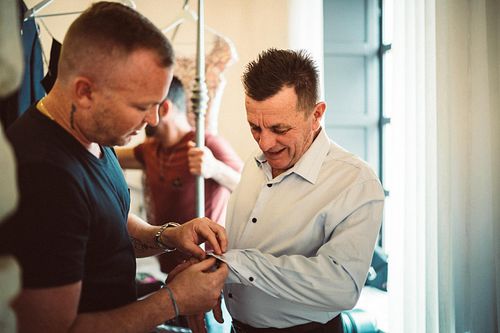 fotografo matrimonio Capo Spartivento, gay wedding in sardinia at capo spartivento lighthouse