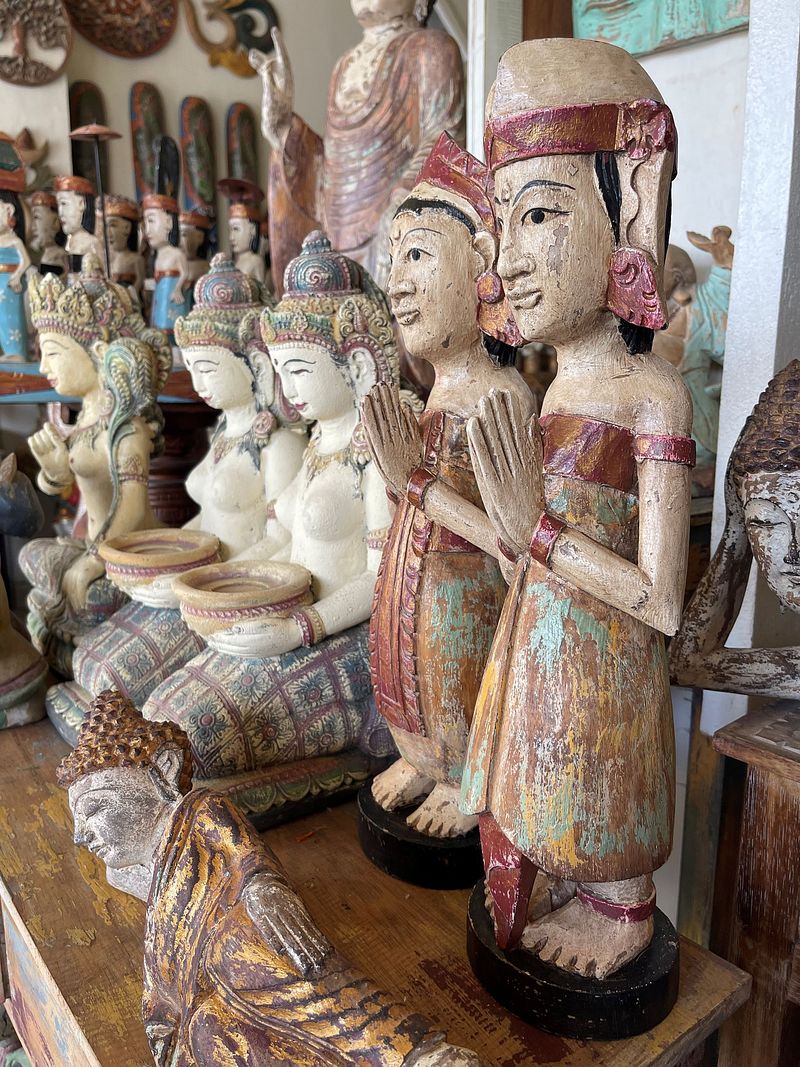 From Bali To Business : Ways to Make Money Importing From Bali.