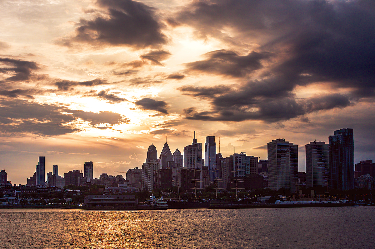 Philadelphia skyline at sunset representing the city&rsquo;s role as a hub for corporate conferences, leadership summits, and major events leading into 2026.
