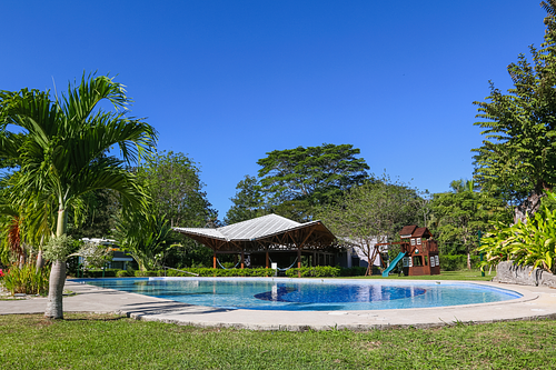 Piscina Exclusiva para su Familia
