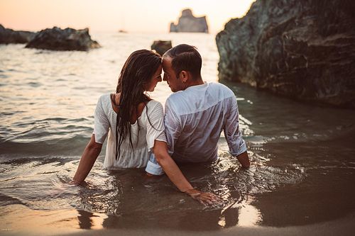 "prematrimoniale coppia in acqua davanti Masua Pan Di Zucchero Sardegna"