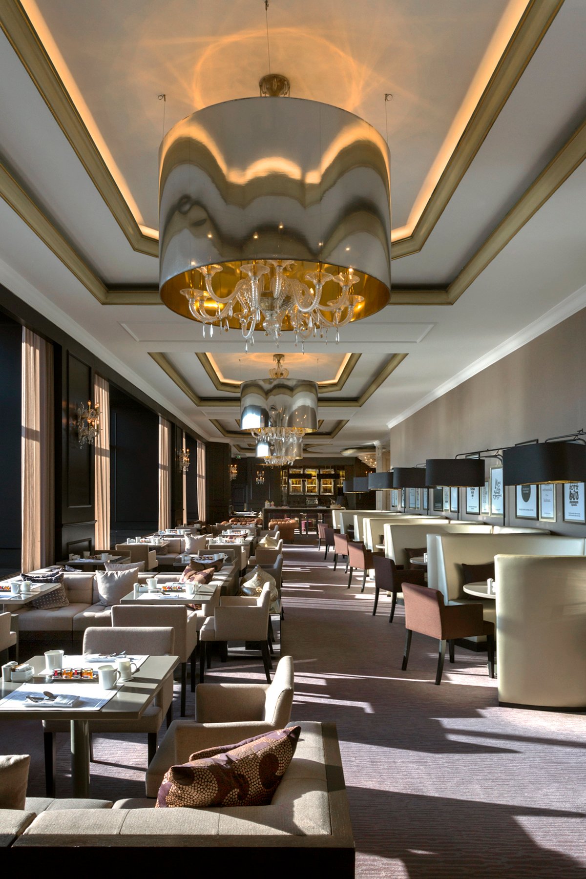 THE RITZ-CARLTON