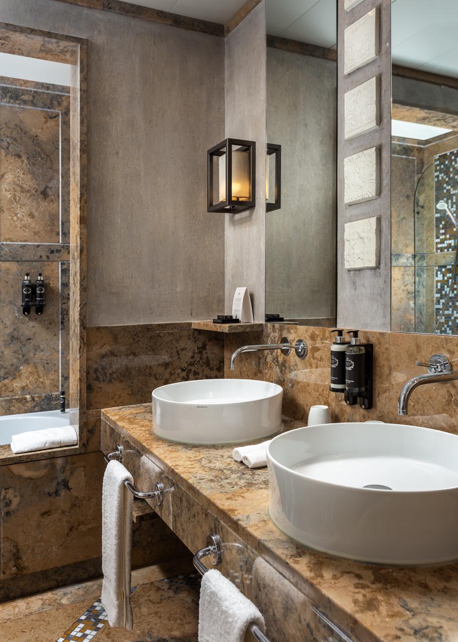 Produ&ccedil;&atilde;o fotogr&aacute;fica de no Grande Real Villa It&aacute;lia, membro do THE LEADING HOTELS OF THE WORLD.